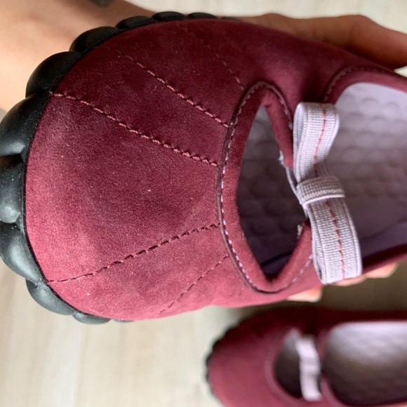 Clarks Privo NWOT Flat Suede Shoes Mary Janes 7M - Picture 8 of 9